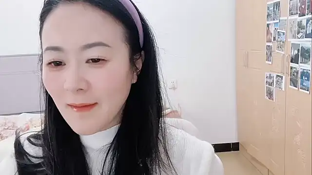 fanfan-FF online show from 02/10/25, 05:25