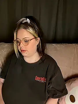 ChubbyBubs online show from 10/27/25, 04:52