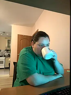 Snapshot of Alex_m chatting on 10/08/25, 03:52 Alex m online show from 10/08/25, 03:52