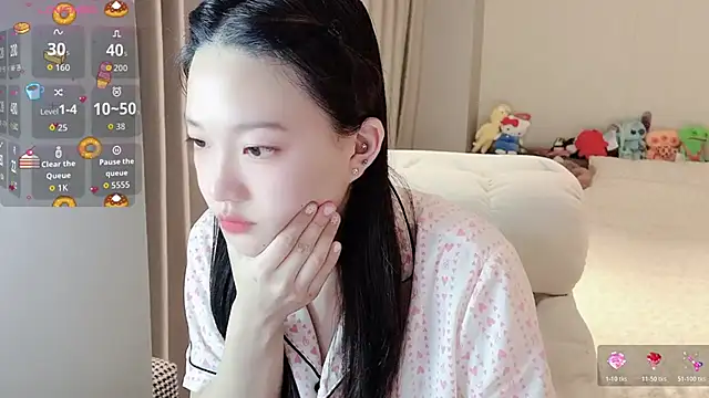 qiqi-666 online show from 07/01/26, 08:03