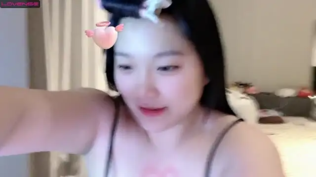 qiqi-666 online show from 03/02/25, 01:42