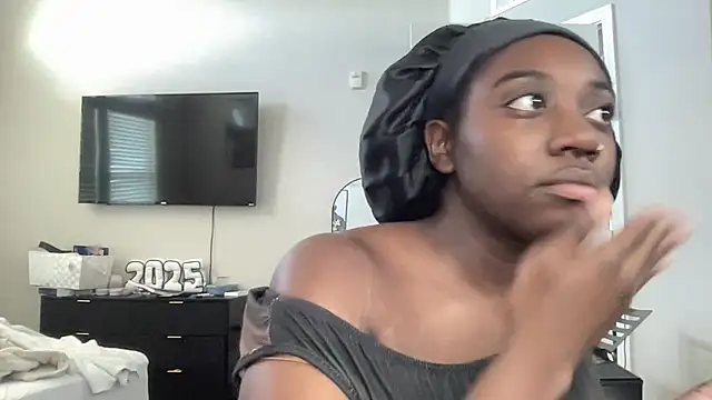 AveryJ99 online show from 04/12/26, 09:07