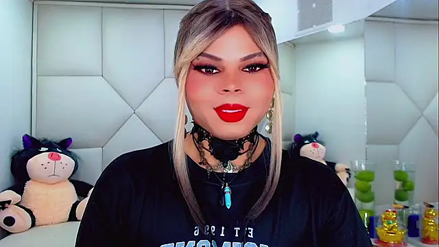 AdanKinng online show from 10/28/25, 06:23