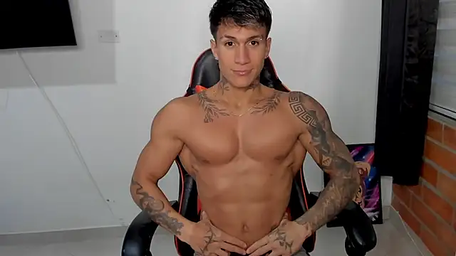 pettergrey1 online show from 10/22/25, 10:41