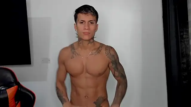 pettergrey1 online show from 10/20/25, 01:29