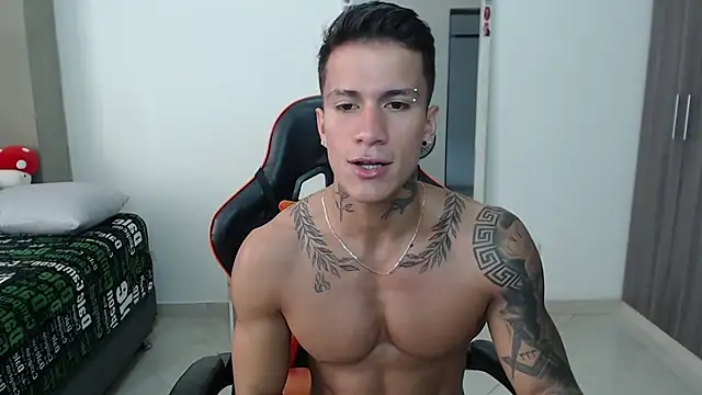 pettergrey1 online show from 03/04/26, 04:26