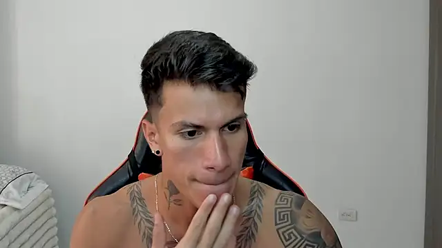 pettergrey1 online show from 02/09/26, 07:23