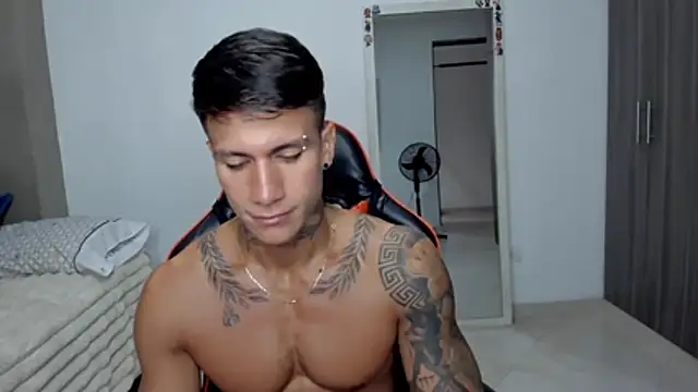 pettergrey1 online show from 02/15/26, 12:26