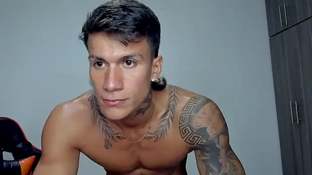 pettergrey1 online show from 02/02/26, 11:26