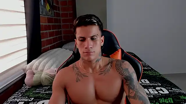 pettergrey1 online show from 11/05/25, 09:18