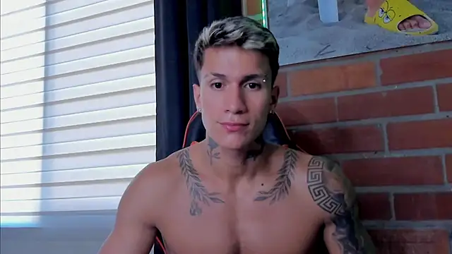 pettergrey1 online show from 09/10/25, 09:03