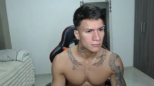 pettergrey1 online show from 02/18/26, 11:17