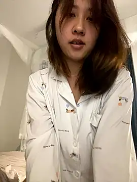 Snapshot of Liliya-77 chatting on 01/15/26, 04:21 Liliya-77 online show from 01/15/26, 04:21