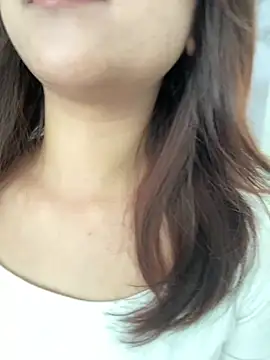 Snapshot of Liliya-77 chatting on 02/13/26, 06:24 Liliya-77 online show from 02/13/26, 06:24