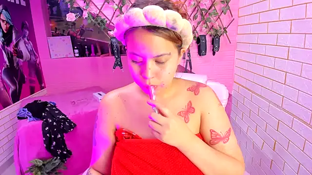 marcellaa303av online show from 04/05/26, 01:23