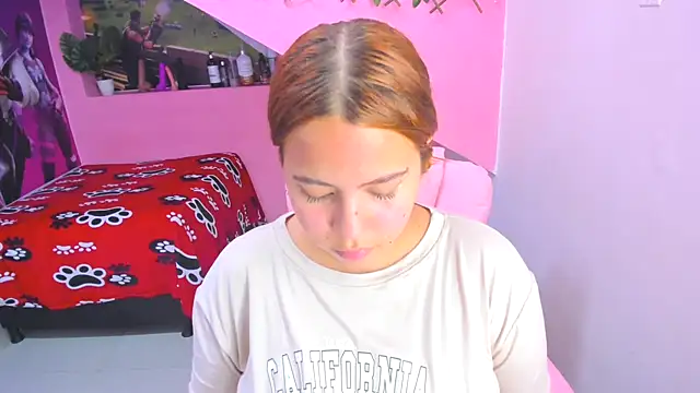 Snapshot of marcellaa303av chatting on 03/03/25, 02:33 marcellaa303av online show from 03/03/25, 02:33