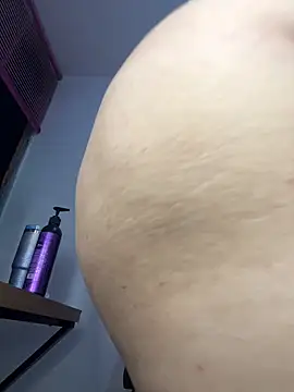 CinnamonCookiez online show from 10/07/25, 03:40