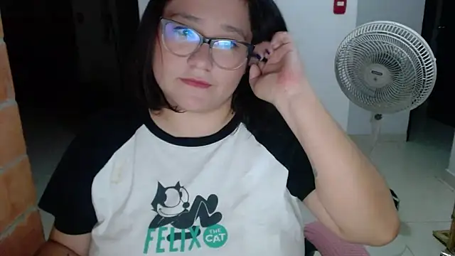 CinnamonCookiez online show from 01/10/25, 04:01