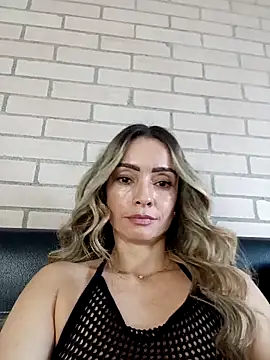 Snapshot of Loly_Horny chatting on 04/16/26, 10:01 Loly Horny online show from 04/16/26, 10:01