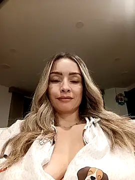 Snapshot of Loly_Horny chatting on 04/20/26, 12:24 Loly Horny online show from 04/20/26, 12:24