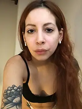 EffyScarlet online show from 09/18/25, 05:27