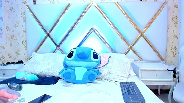 LaurenHu online show from 03/18/25, 03:23