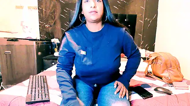 Snapshot of indiantina01 chatting on 07/08/26, 03:30 indiantina01 online show from 07/08/26, 03:30