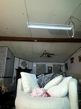 dcockell online show from 12/15/25, 06:08