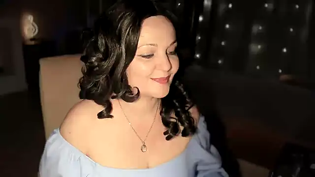 Snapshot of WitchBlueRose chatting on 01/19/26, 04:11 WitchBlueRose online show from 01/19/26, 04:11