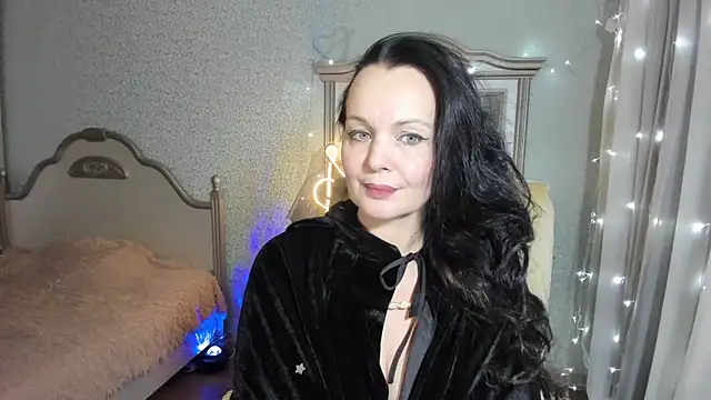 Snapshot of WitchBlueRose chatting on 02/10/25, 04:58 WitchBlueRose online show from 02/10/25, 04:58