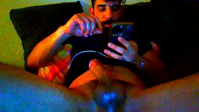 cankaraa96 online show from 09/28/25, 11:23