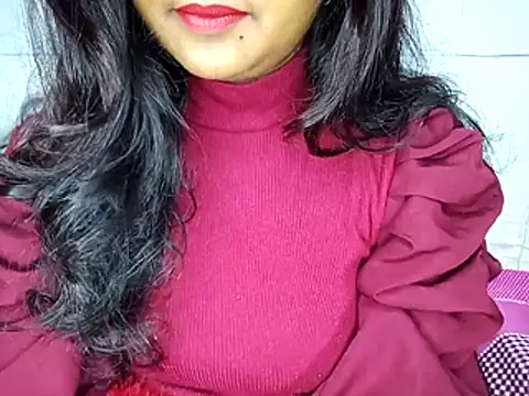 Snapshot of Muktha chatting on 11/26/25, 02:55 Muktha online show from 11/26/25, 02:55