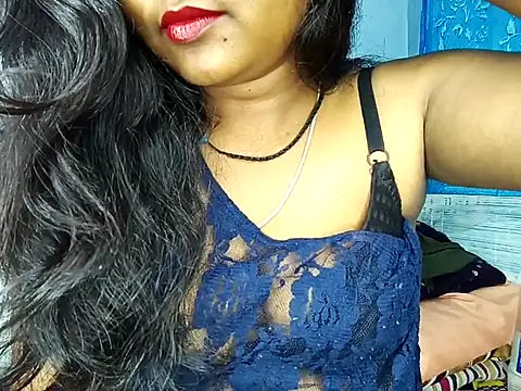 Snapshot of Muktha chatting on 11/02/25, 03:50 Muktha online show from 11/02/25, 03:50