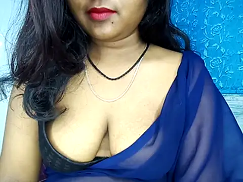 Snapshot of Muktha chatting on 11/06/25, 03:27 Muktha online show from 11/06/25, 03:27