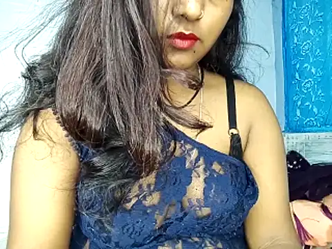 Snapshot of Muktha chatting on 11/06/25, 12:58 Muktha online show from 11/06/25, 12:58