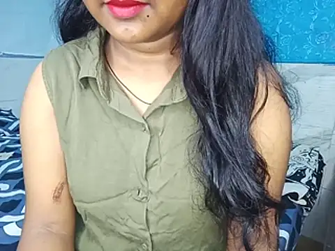 Snapshot of Muktha chatting on 07/11/26, 06:13 Muktha online show from 07/11/26, 06:13