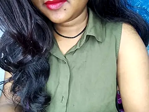 Snapshot of Muktha chatting on 11/04/25, 07:01 Muktha online show from 11/04/25, 07:01