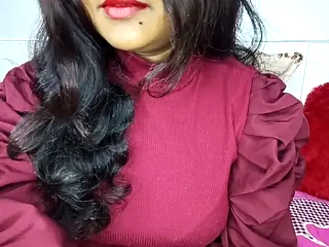 Snapshot of Muktha chatting on 11/29/25, 02:01 Muktha online show from 11/29/25, 02:01