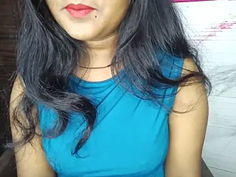 Snapshot of Muktha chatting on 06/14/26, 04:08 Muktha online show from 06/14/26, 04:08