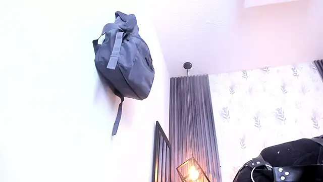 Snapshot of brigittemiller chatting on 11/18/25, 04:21 brigittemiller online show from 11/18/25, 04:21