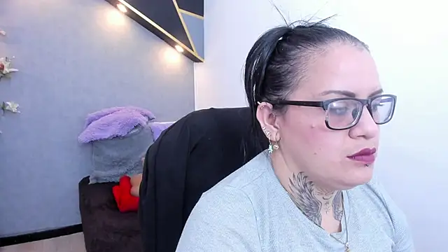 Snapshot of brigittemiller chatting on 05/01/26, 01:54 brigittemiller online show from 05/01/26, 01:54