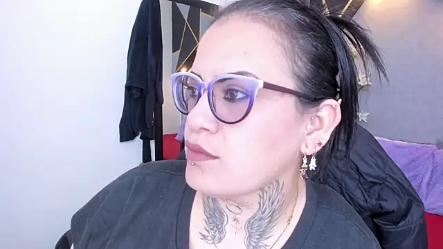 Snapshot of brigittemiller chatting on 05/26/26, 02:09 brigittemiller online show from 05/26/26, 02:09