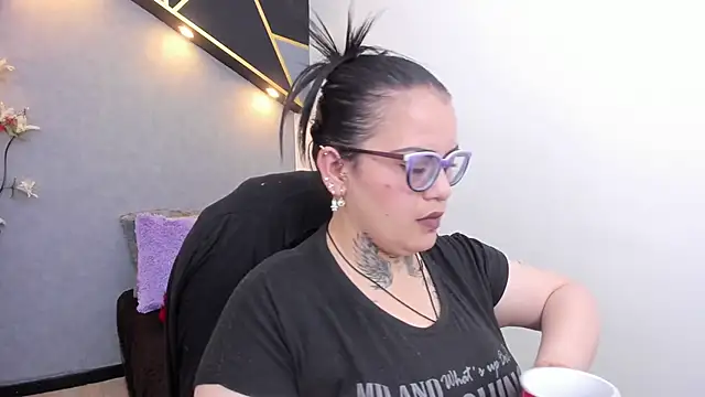 Snapshot of brigittemiller chatting on 05/05/26, 02:03 brigittemiller online show from 05/05/26, 02:03