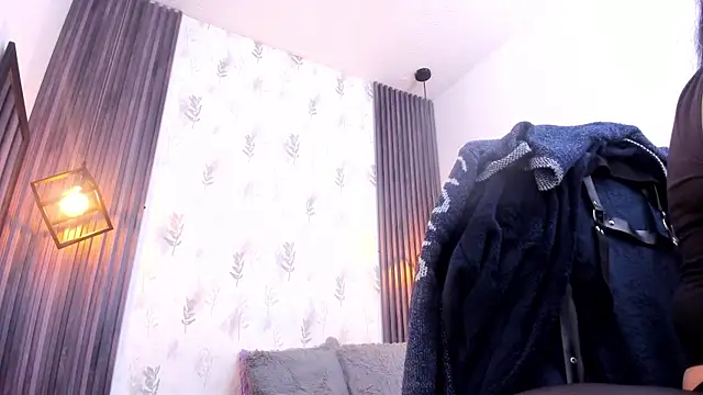 Snapshot of brigittemiller chatting on 11/13/25, 04:00 brigittemiller online show from 11/13/25, 04:00