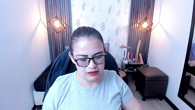 Snapshot of brigittemiller chatting on 09/19/25, 04:11 brigittemiller online show from 09/19/25, 04:11