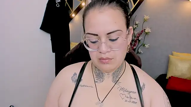 Snapshot of brigittemiller chatting on 07/01/26, 02:23 brigittemiller online show from 07/01/26, 02:23