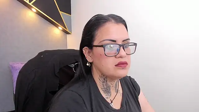 Snapshot of brigittemiller chatting on 04/22/26, 01:45 brigittemiller online show from 04/22/26, 01:45