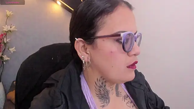 Snapshot of brigittemiller chatting on 03/10/26, 01:31 brigittemiller online show from 03/10/26, 01:31