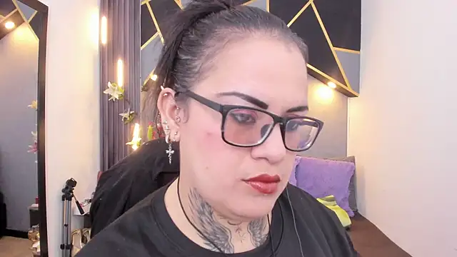 Snapshot of brigittemiller chatting on 04/02/26, 01:35 brigittemiller online show from 04/02/26, 01:35