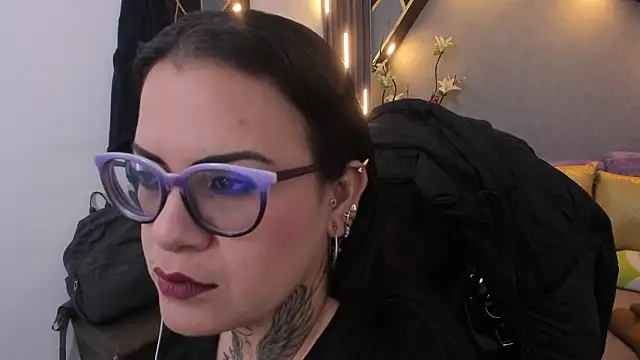 Snapshot of brigittemiller chatting on 03/19/26, 01:38 brigittemiller online show from 03/19/26, 01:38